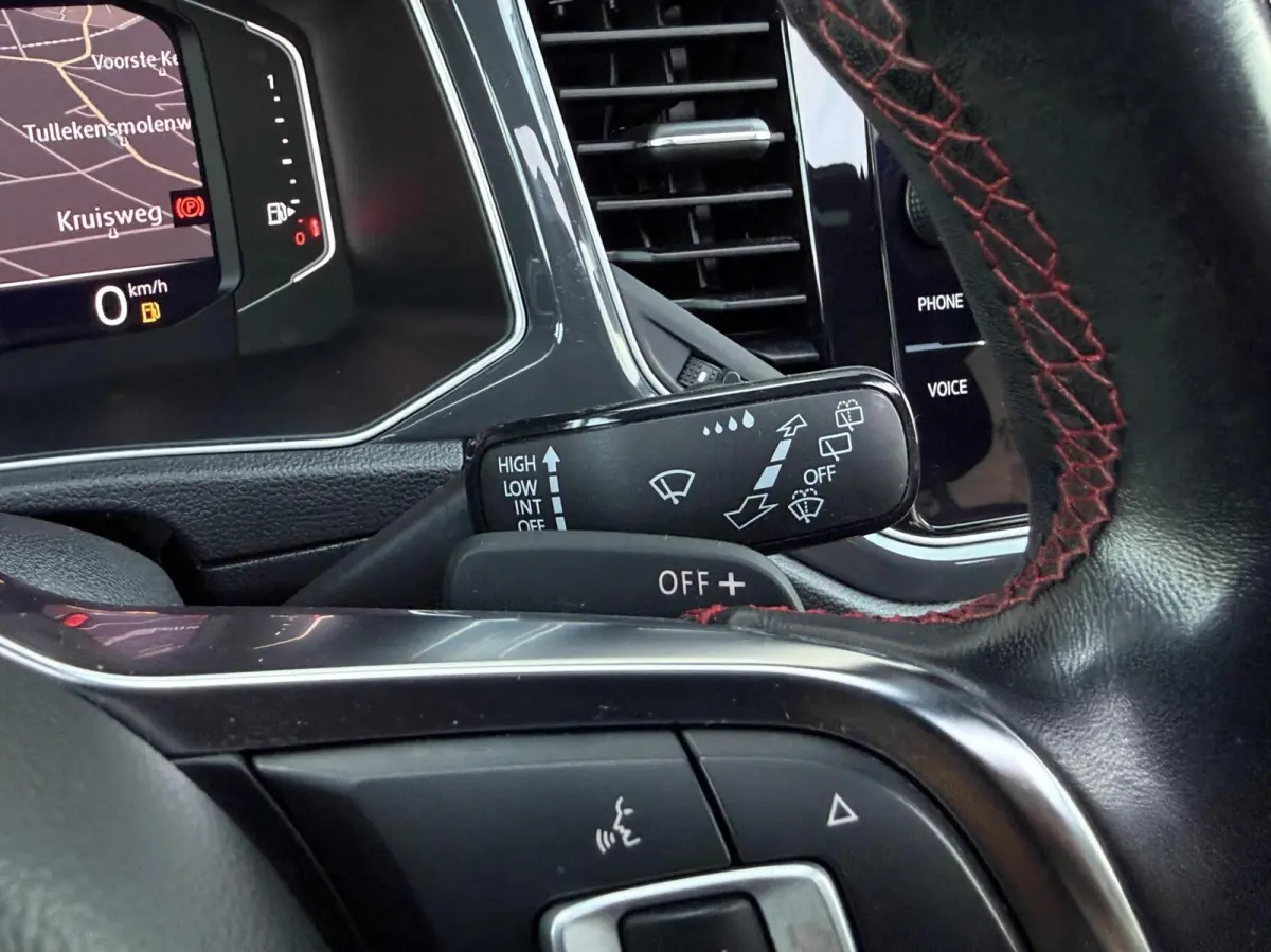 1.5 TSI Sport Business R-Line | Panorama dak | Camera | Keyless | CarPlay | Adaptieve Cruise |