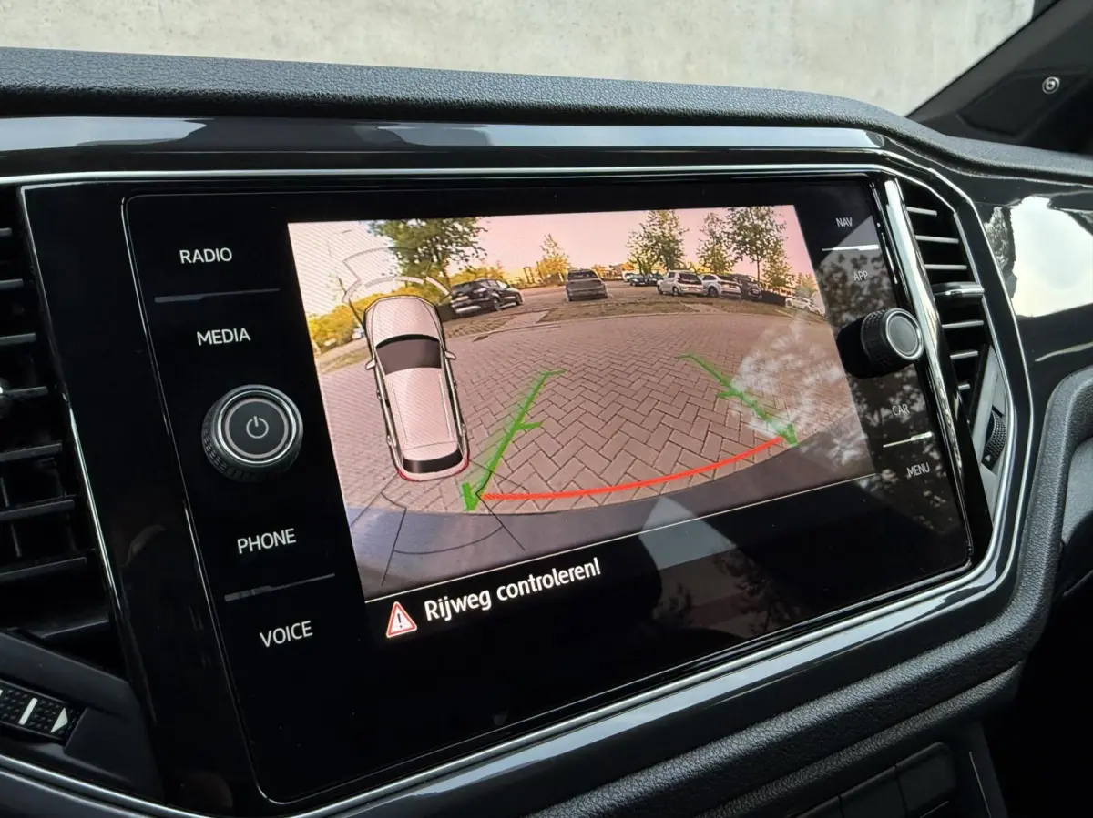 1.5 TSI Sport Business R-Line | Panorama dak | Camera | Keyless | CarPlay | Adaptieve Cruise |