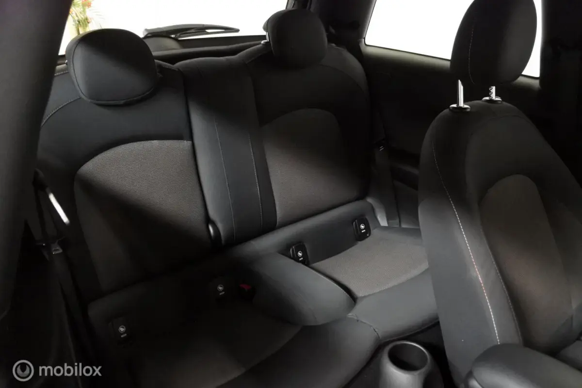 I 1.5 I Cooper Business I NAP I Airco I Cruise I Navi