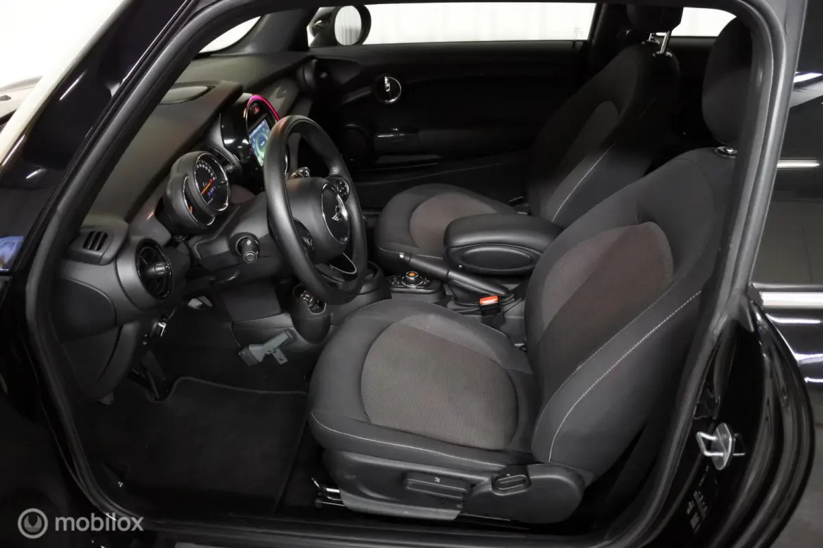 I 1.5 I Cooper Business I NAP I Airco I Cruise I Navi