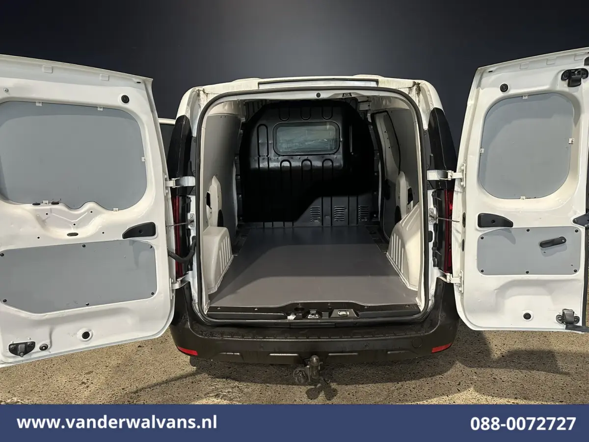 1.5 dCi 96pk L1H1 Euro6 Airco | Cruisecontrol | LED | Parkeersensoren Trekhaak