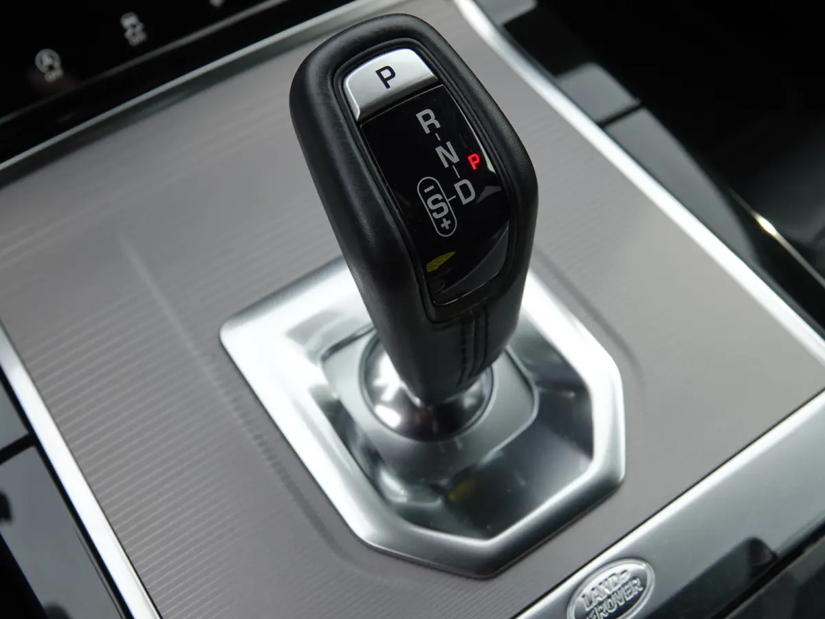 1.5 P300e PHEV AWD NL-AUTO | BLACK PACK | SURROUND VIEW | LEER | NAVI