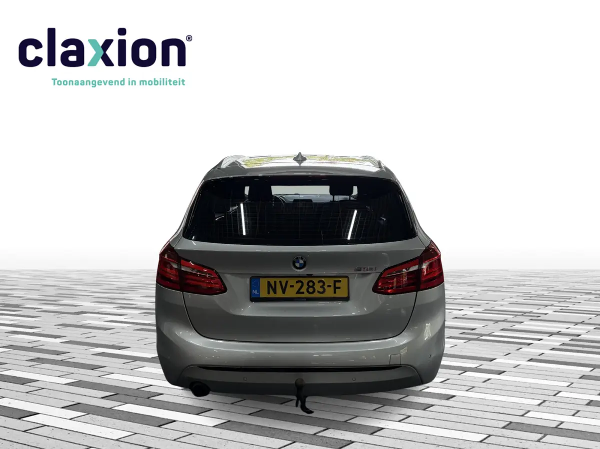 218i Trekhaak / Navi / Sportstoel