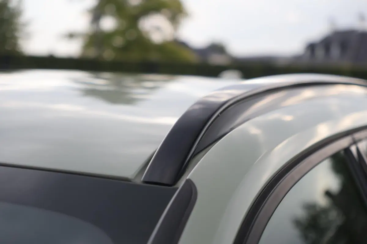 T4 Rechage Plus Dark | Stoelverwarming | Parkeercamera | H/K | Memory seats | Keyless | Glossy Black