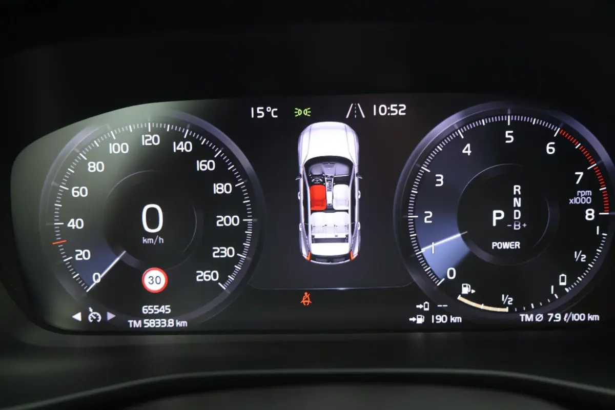 T4 Rechage Plus Dark | Stoelverwarming | Parkeercamera | H/K | Memory seats | Keyless | Glossy Black