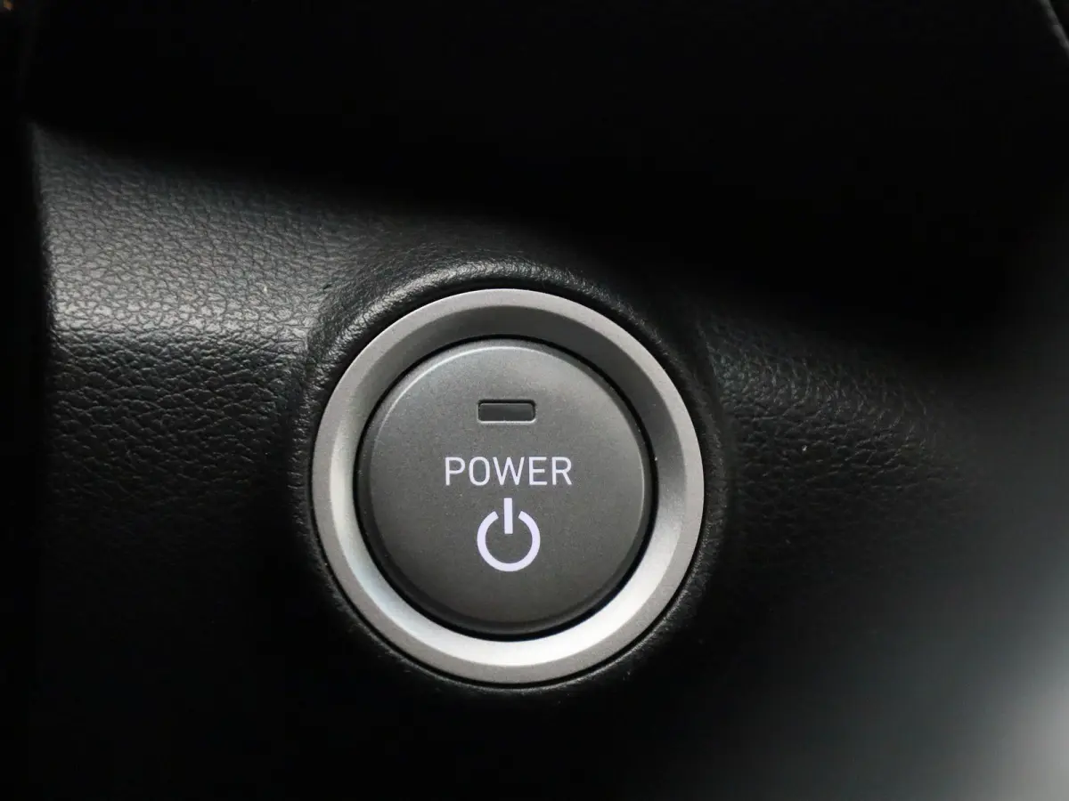EV Comfort 64 kWh | STOELVERWARMING + STOELKOELING | STUURVERWARMING | ELEK.STOEL | CAMERA | SCHUIFDAK | HEADUP DISPLAY |