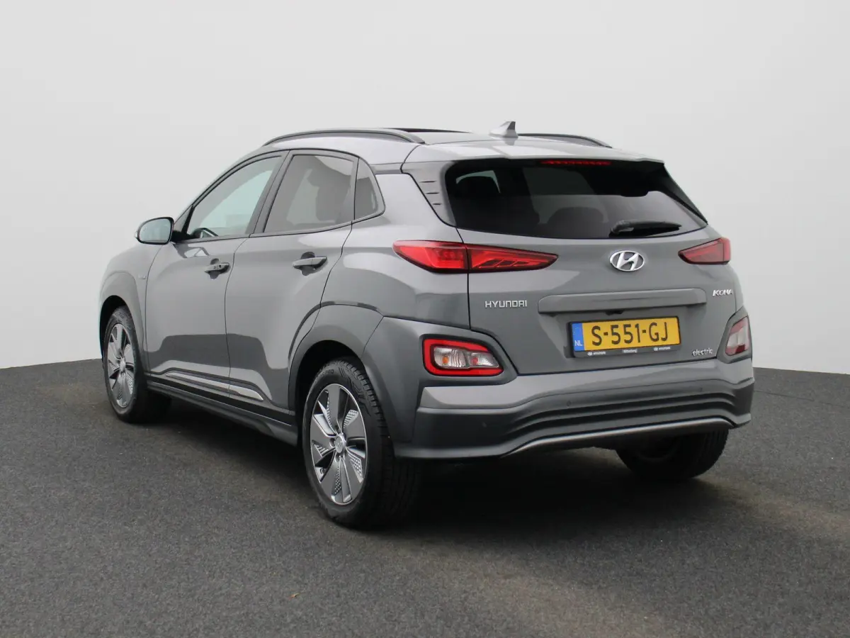 EV Comfort 64 kWh | STOELVERWARMING + STOELKOELING | STUURVERWARMING | ELEK.STOEL | CAMERA | SCHUIFDAK | HEADUP DISPLAY |