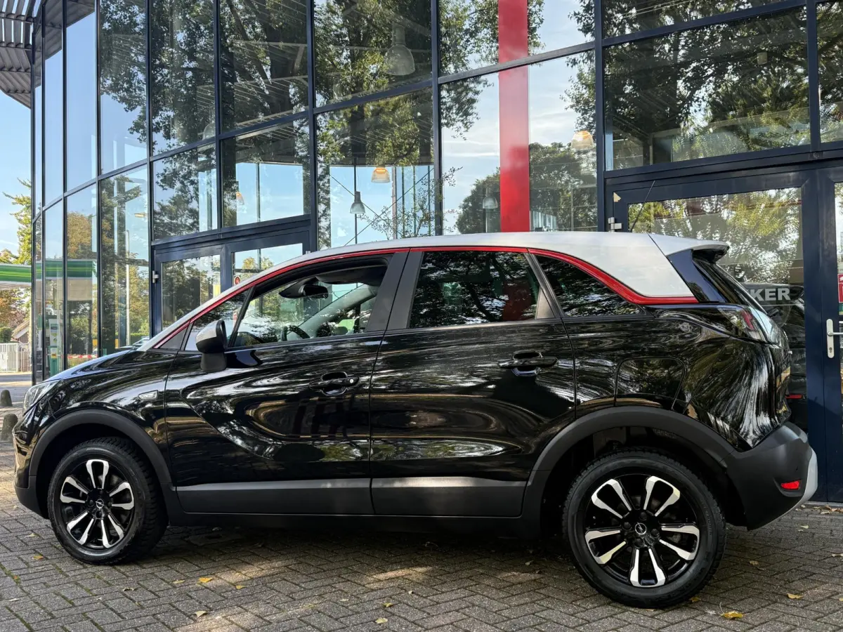 1.2 Turbo GS Line | Stoel/ stuurverwarming | Navigatie | Airco | Apple Carplay/Android Auto | PDC + Camera |