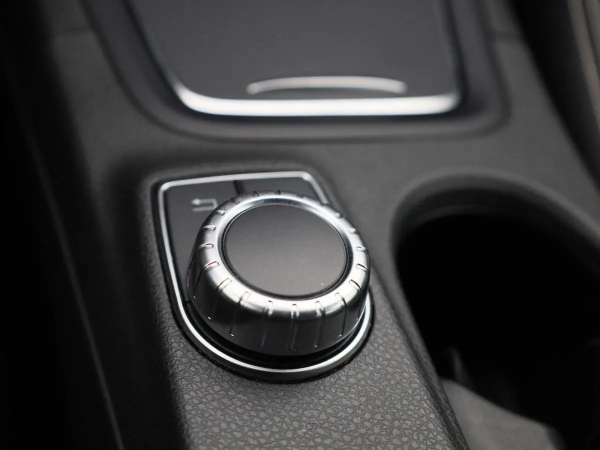 180 Ambition | STOELVERWARMING | NAVIGATIE | CRUISE CONTROL | PARKEERSENSOREN | LED |