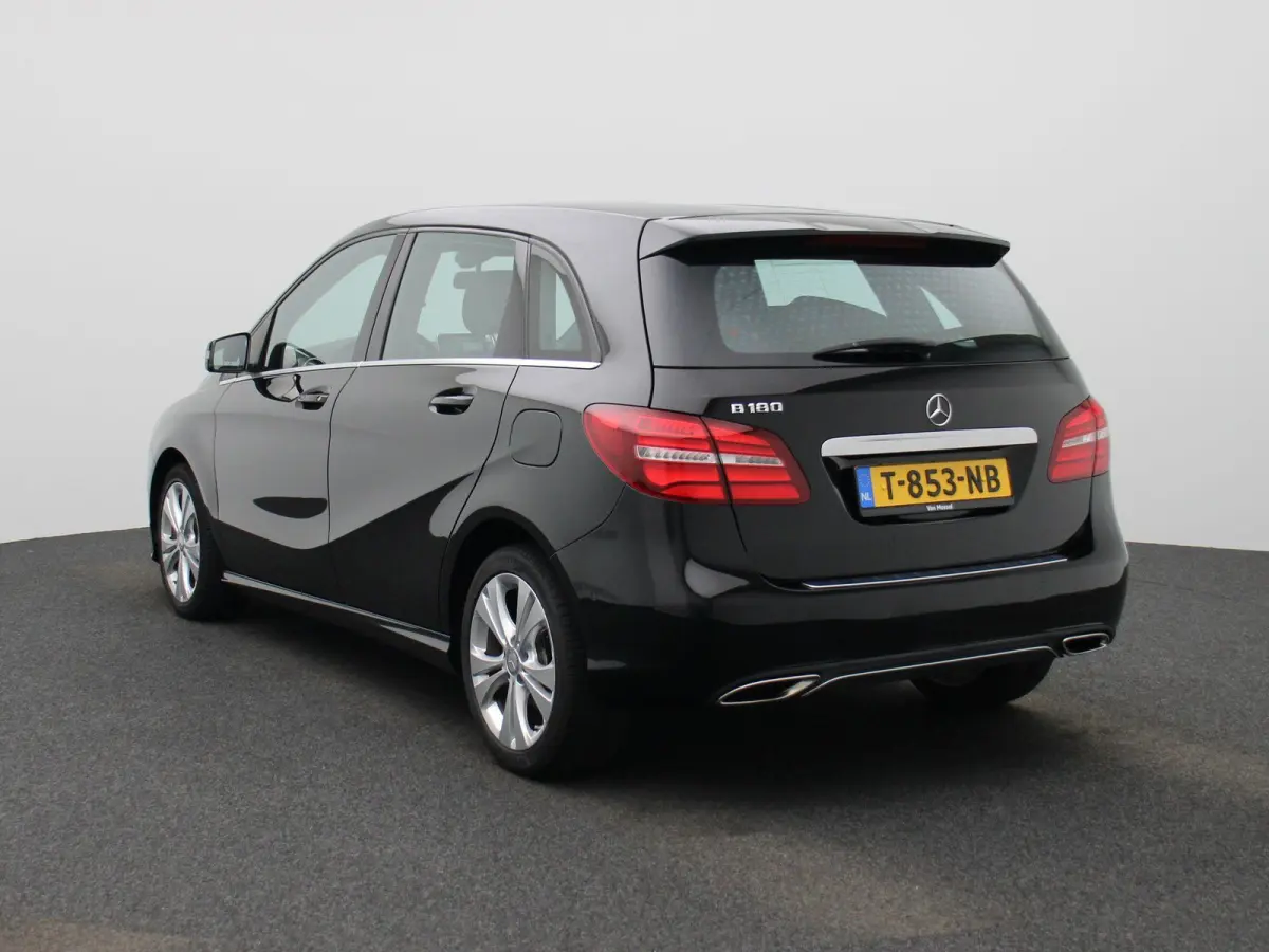 180 Ambition | STOELVERWARMING | NAVIGATIE | CRUISE CONTROL | PARKEERSENSOREN | LED |