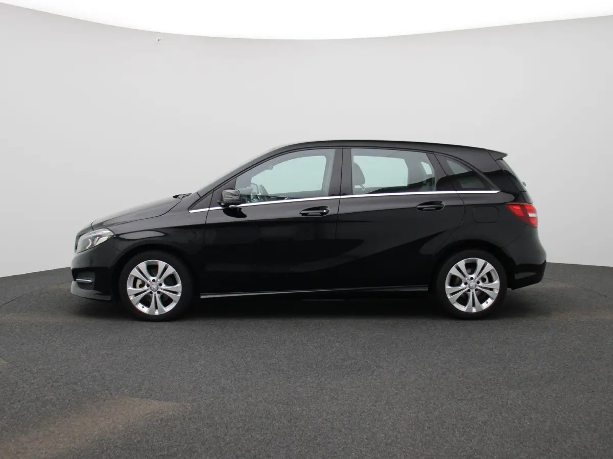 180 Ambition | STOELVERWARMING | NAVIGATIE | CRUISE CONTROL | PARKEERSENSOREN | LED |