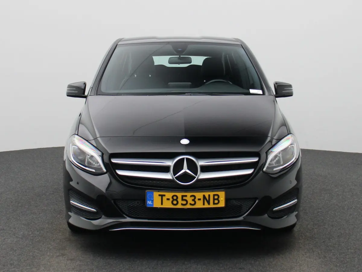 180 Ambition | STOELVERWARMING | NAVIGATIE | CRUISE CONTROL | PARKEERSENSOREN | LED |