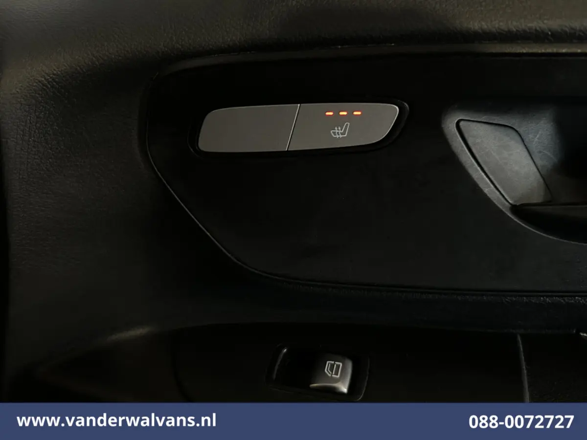 116 CDI 164pk L2H1 2025 Model Euro6 Airco | Camera | XXL MBUX | Navigatie | Cruisecontrol | Stoelverwarming Parkeersensoren, Bijrijdersbank