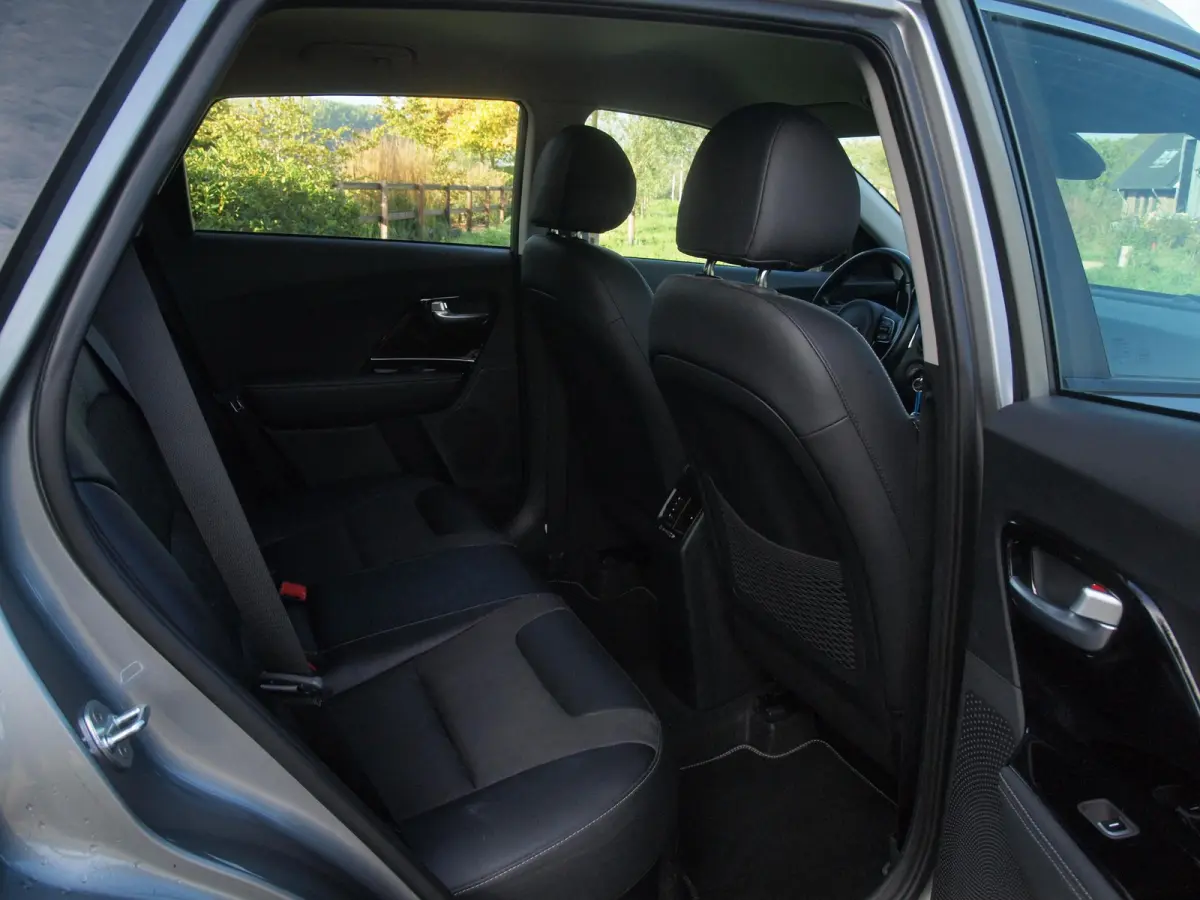 1.6 GDi Hybrid DynamicLine | Camera | Trekhaak | Apple Carplay | Navi | ACC | NL-Auto |