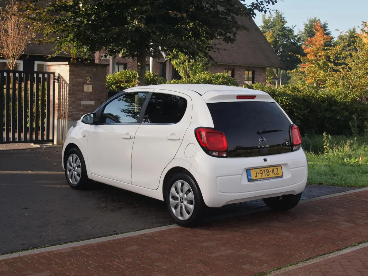 1.0 VTi Feel | Airco | 5-deurs | DAB | Dealeronderhouden | NL-Auto |