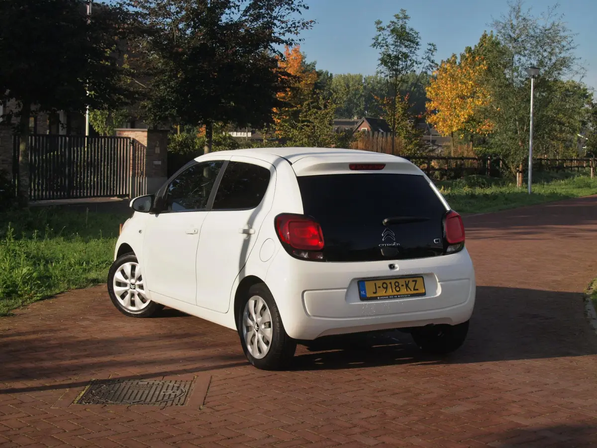 1.0 VTi Feel | Airco | 5-deurs | DAB | Dealeronderhouden | NL-Auto |