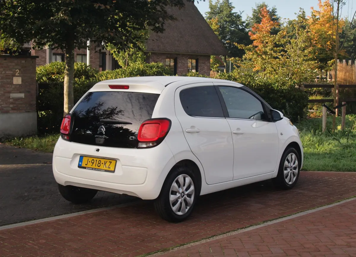 1.0 VTi Feel | Airco | 5-deurs | DAB | Dealeronderhouden | NL-Auto |