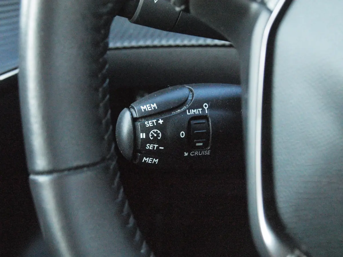 EV Pack 50 kWh | Apple Carplay | Parkeersensoren | Navi | Cruise Control | NL-Auto |