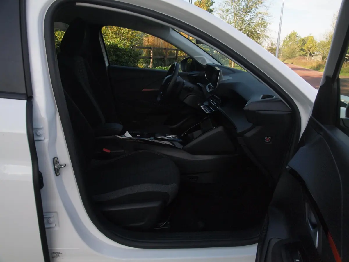EV Pack 50 kWh | Apple Carplay | Parkeersensoren | Navi | Cruise Control | NL-Auto |