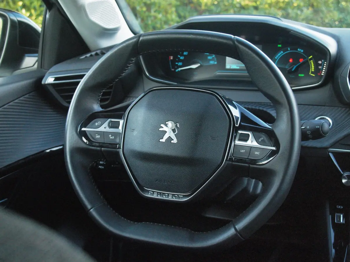 EV Pack 50 kWh | Apple Carplay | Parkeersensoren | Navi | Cruise Control | NL-Auto |