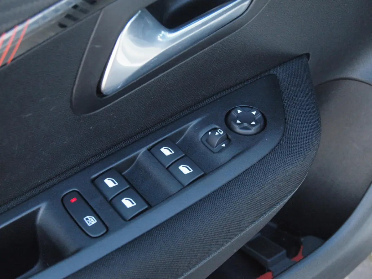 EV Pack 50 kWh | Apple Carplay | Parkeersensoren | Navi | Cruise Control | NL-Auto |