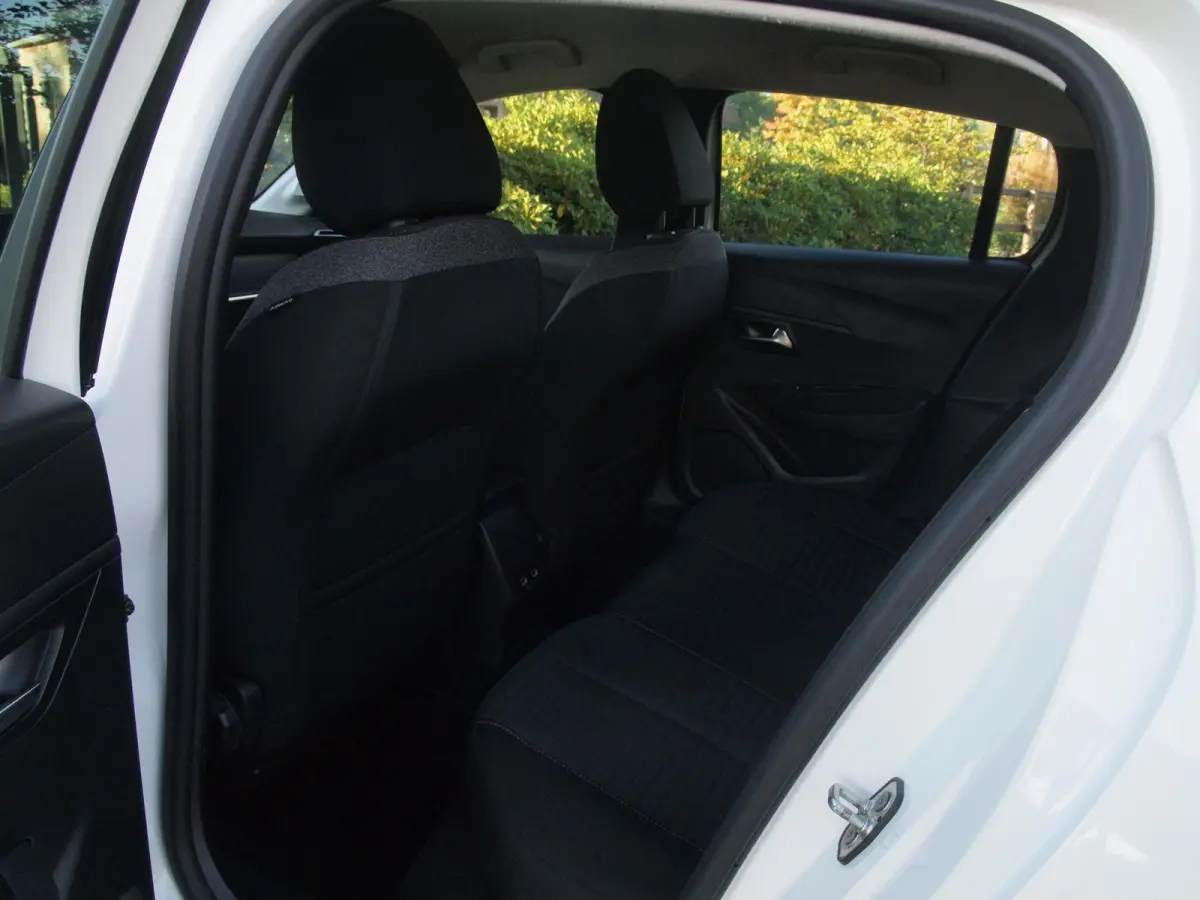 EV Pack 50 kWh | Apple Carplay | Parkeersensoren | Navi | Cruise Control | NL-Auto |