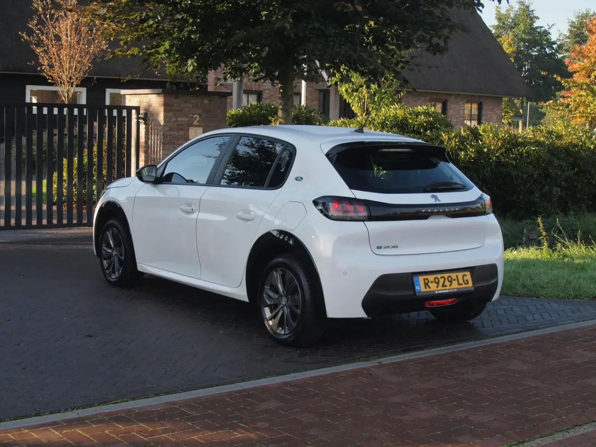 EV Pack 50 kWh | Apple Carplay | Parkeersensoren | Navi | Cruise Control | NL-Auto |