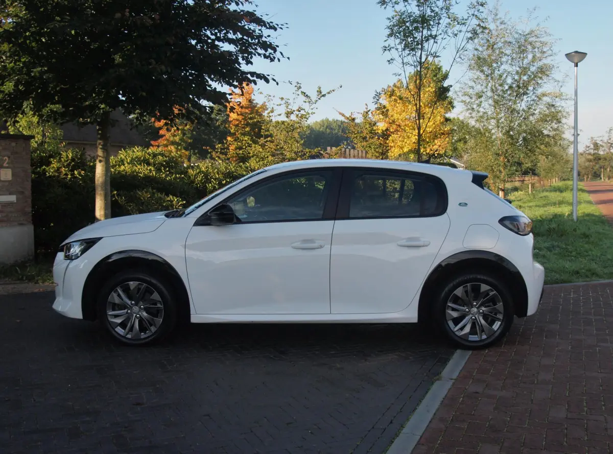 EV Pack 50 kWh | Apple Carplay | Parkeersensoren | Navi | Cruise Control | NL-Auto |