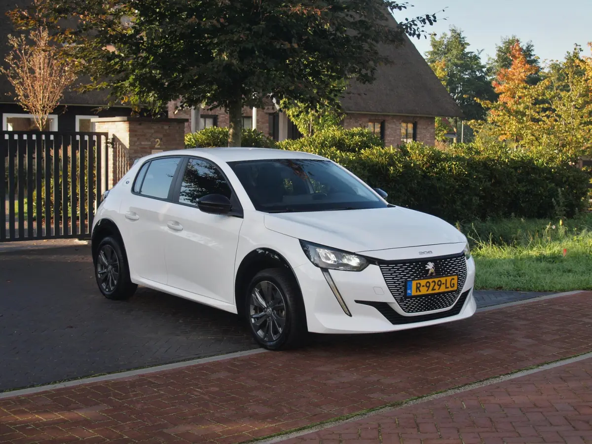 EV Pack 50 kWh | Apple Carplay | Parkeersensoren | Navi | Cruise Control | NL-Auto |
