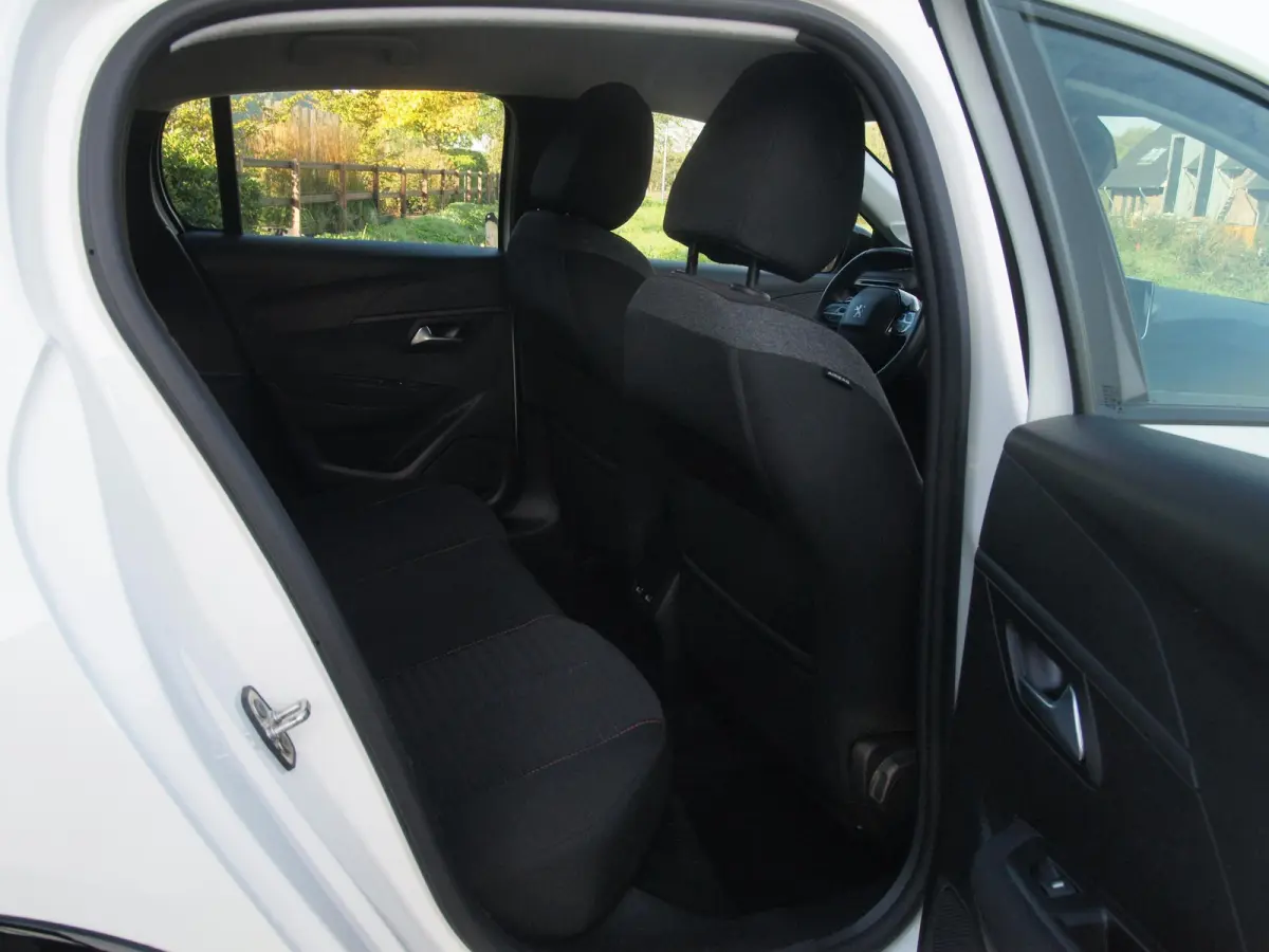 EV Pack 50 kWh | Apple Carplay | Parkeersensoren | Navi | Cruise Control | NL-Auto |