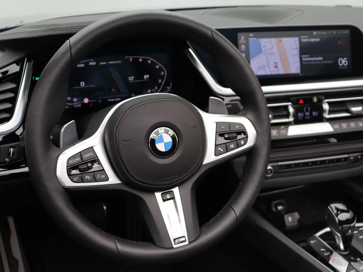 M40i High Executive | Comfort Access | Achteruitrijcamera | Elektrisch verwarmde voorstoelen | Parking Assistant | Active Cruise Control | Harman Kardon | 19/20 ''