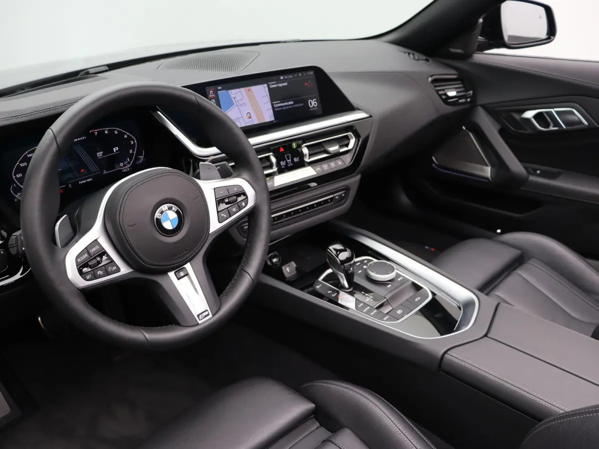 M40i High Executive | Comfort Access | Achteruitrijcamera | Elektrisch verwarmde voorstoelen | Parking Assistant | Active Cruise Control | Harman Kardon | 19/20 ''
