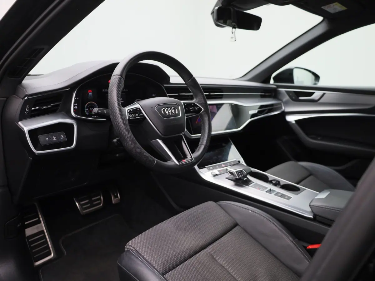 50 TFSI e quattro S edition | S-Line | Apple Carplay / Android Auto | Achteruitrijcamera | Parkeersensoren |