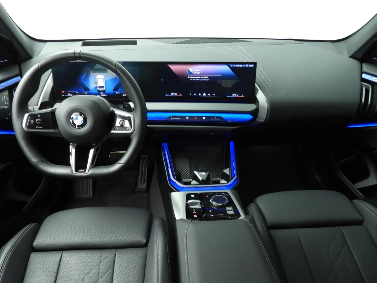 20d xDrive | M-Sportpakket | LED | HUD | Active cruise | Trekhaak | Elektr. zetels | Keyles go | DAB | Harman-kardon sound | Alu 20 inch