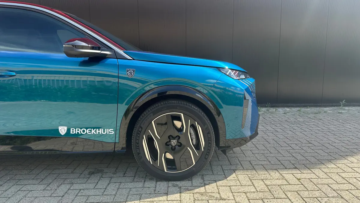 GT Long Range 230 97 kWh | Trekhaak | Apple Carplay/Android Auto | Navigatie | Adaptieve Cruise | Warmtepomp | Camera | 20'' L.M. | | 11 kW lader | 20"LM-Velgen | Achterbank in delen neerkla