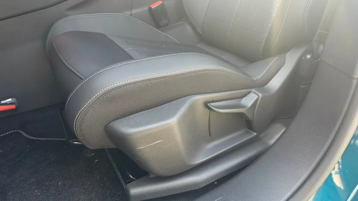 GT Long Range 230 97 kWh | Trekhaak | Apple Carplay/Android Auto | Navigatie | Adaptieve Cruise | Warmtepomp | Camera | 20'' L.M. | | 11 kW lader | 20"LM-Velgen | Achterbank in delen neerkla