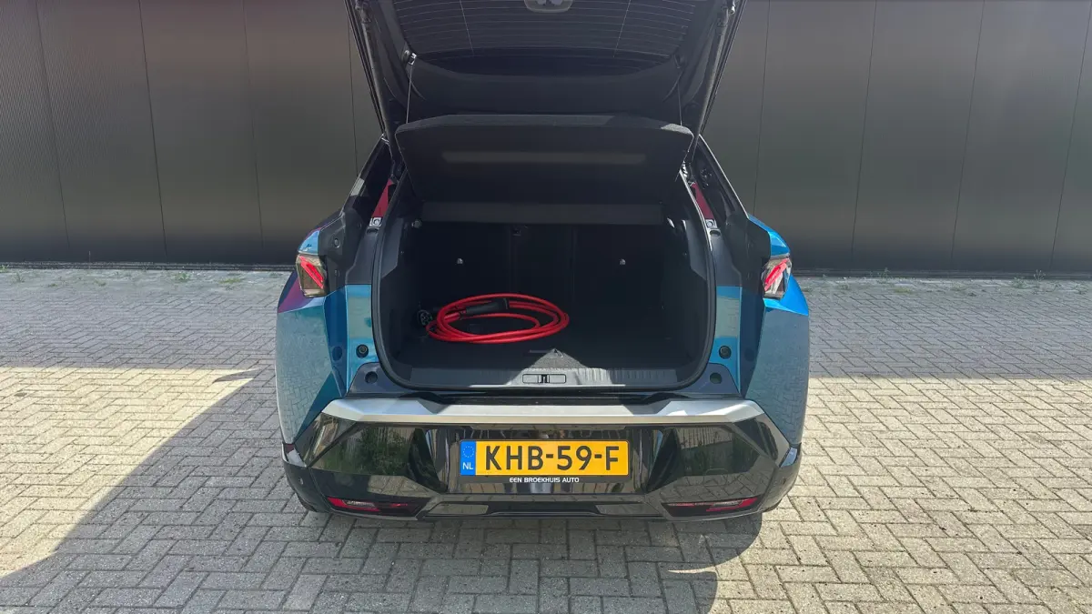 GT Long Range 230 97 kWh | Trekhaak | Apple Carplay/Android Auto | Navigatie | Adaptieve Cruise | Warmtepomp | Camera | 20'' L.M. | | 11 kW lader | 20"LM-Velgen | Achterbank in delen neerkla