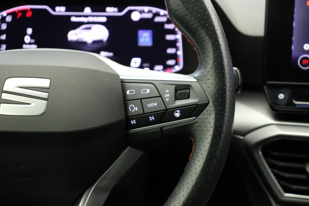 1.5 TSI FR Business Intense - Digitaal Cockpit, Carplay, Camera, Stoelverw.Trekhaak