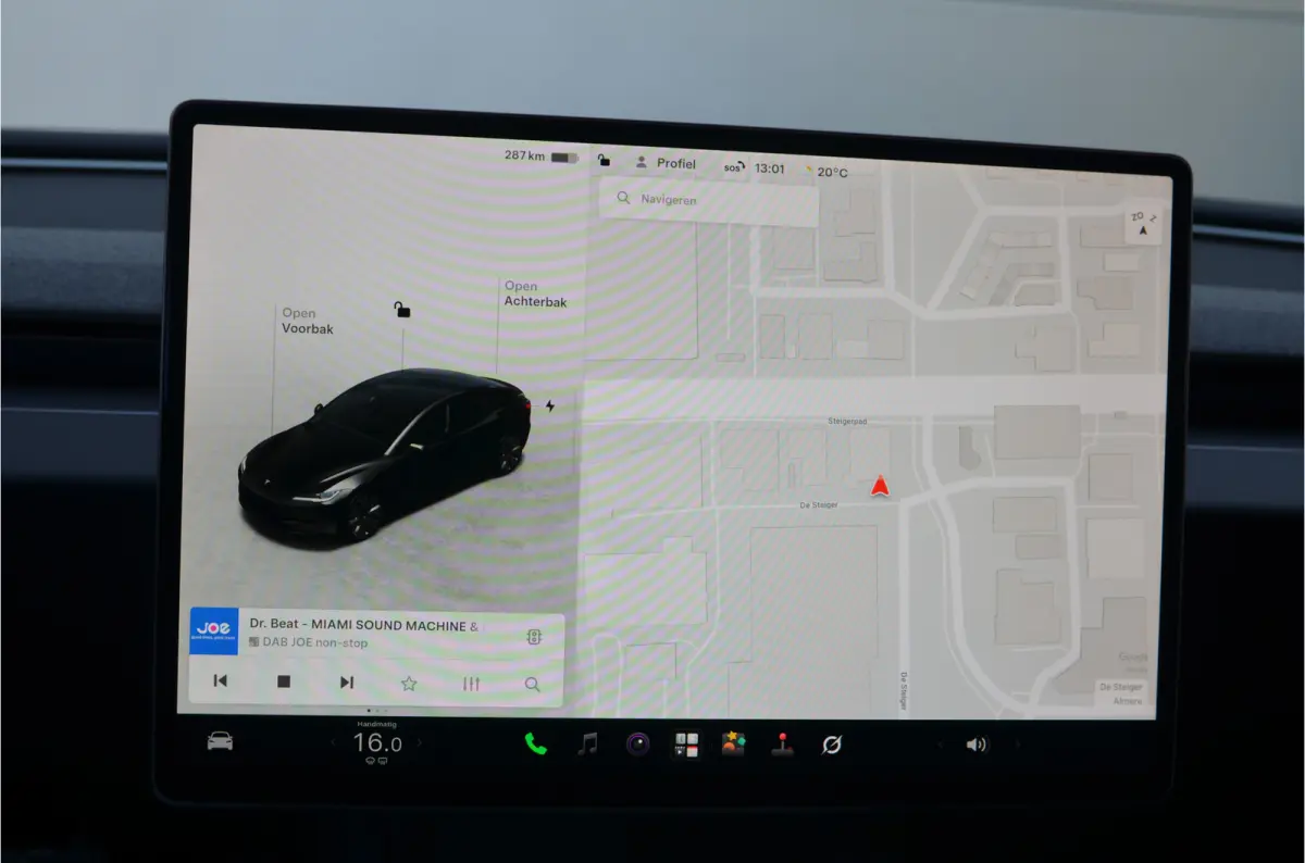 RWD 60 kWh Highland, AutoPilot4.0 (FSD 99,- p/mnd), LFP accu