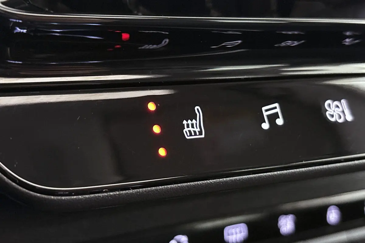 1.6 Plug-in Hybrid 225 Shine Panoramadak 360 Camera Massage Memory