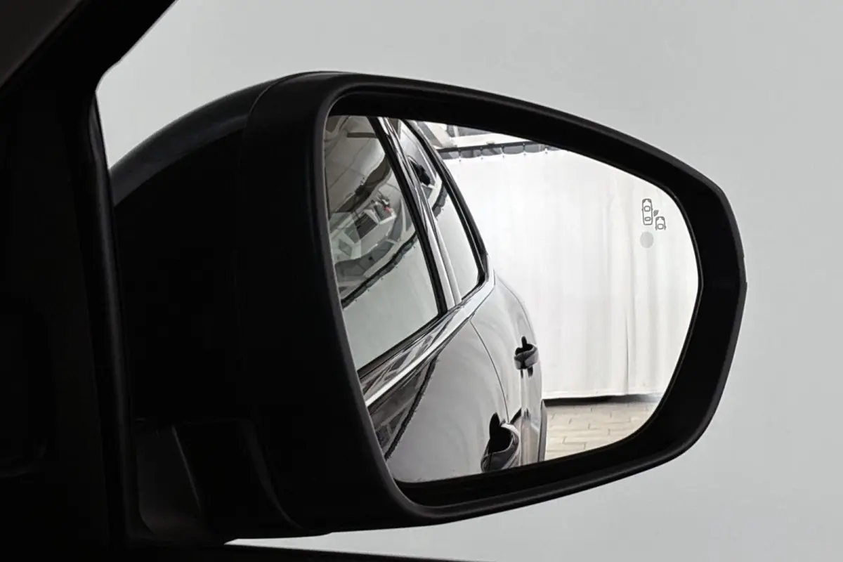 1.6 Plug-in Hybrid 225 Shine Panoramadak 360 Camera Massage Memory