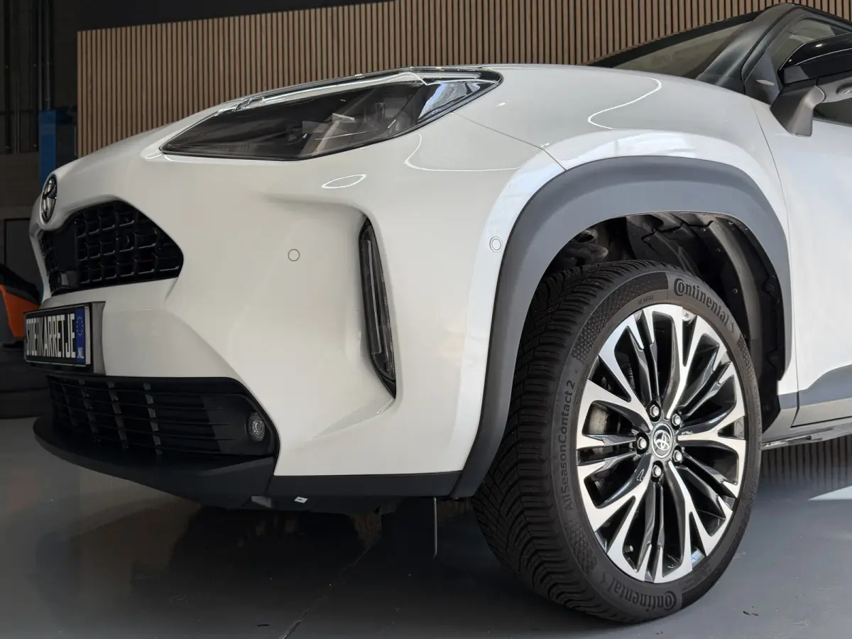 1.5 Hybrid Executive | Navi | ACC | Dodehoek | Stoel & Stuurverwarming | 18" | Carplay 100% Toyota Dealer onderhouden!
