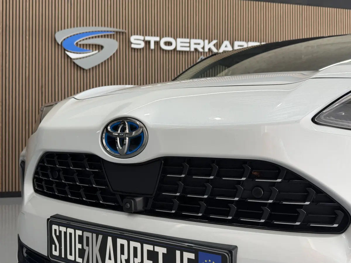 1.5 Hybrid Executive | Navi | ACC | Dodehoek | Stoel & Stuurverwarming | 18" | Carplay 100% Toyota Dealer onderhouden!