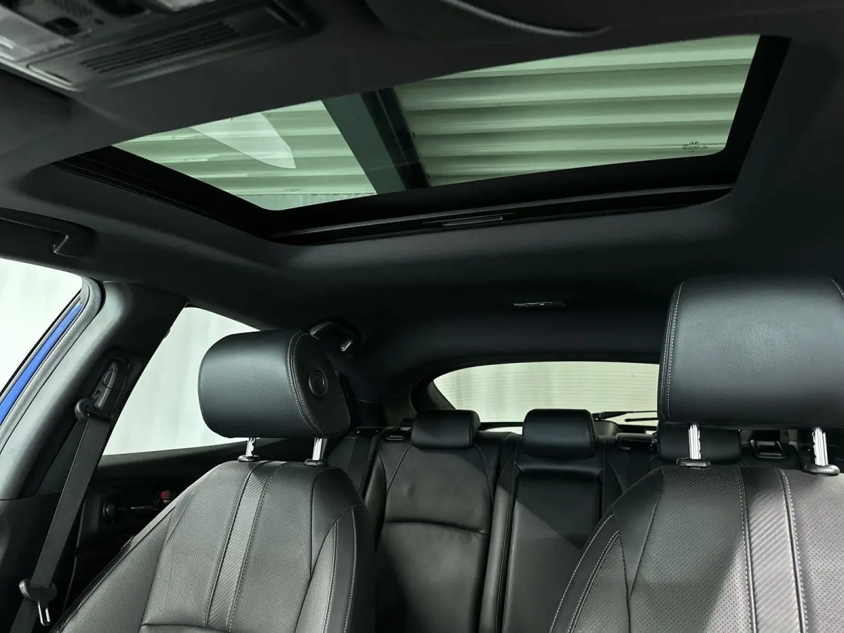 1.0 i-VTEC Executive Leder | Pano | Navi