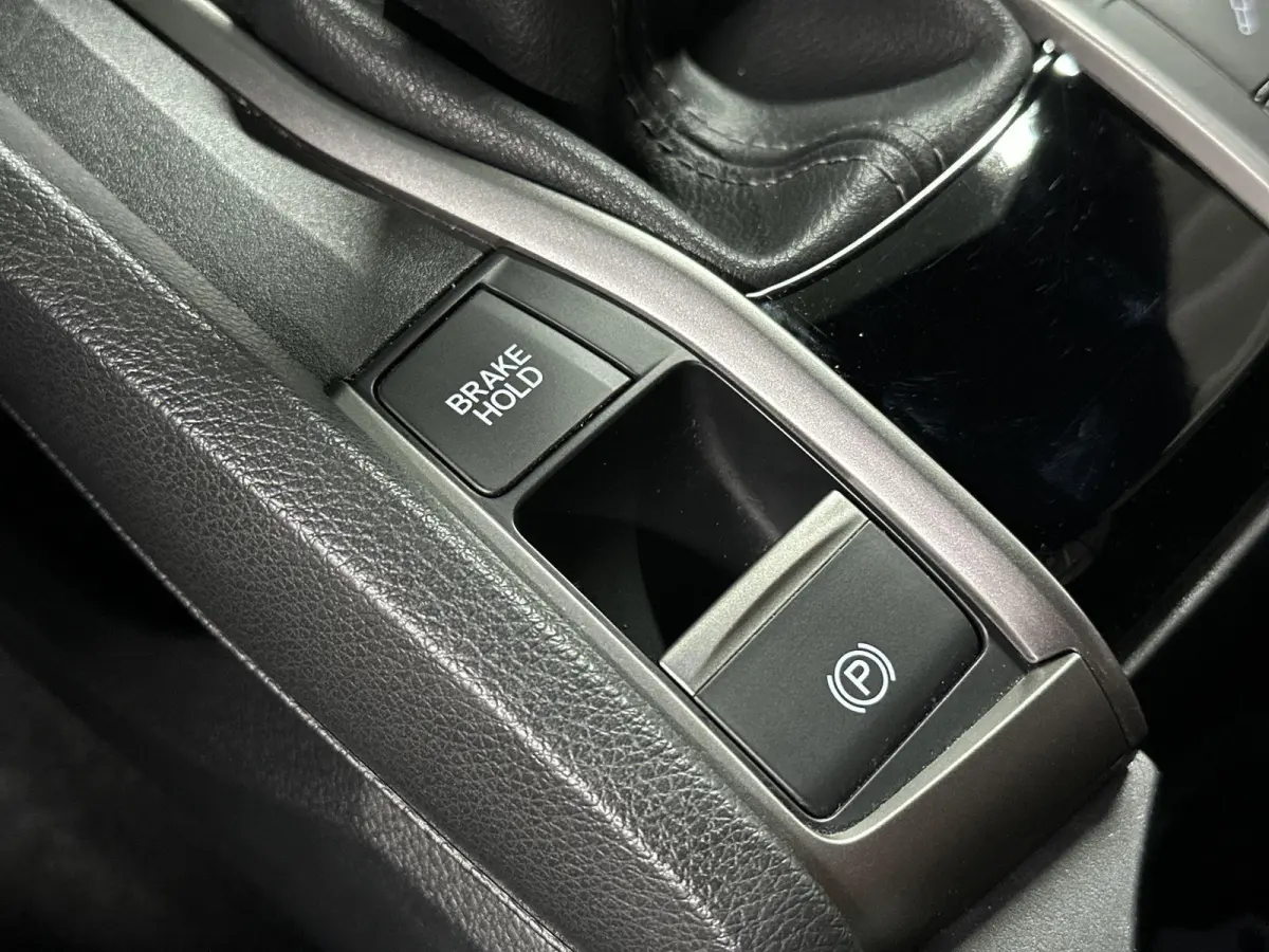1.0 i-VTEC Executive Leder | Pano | Navi