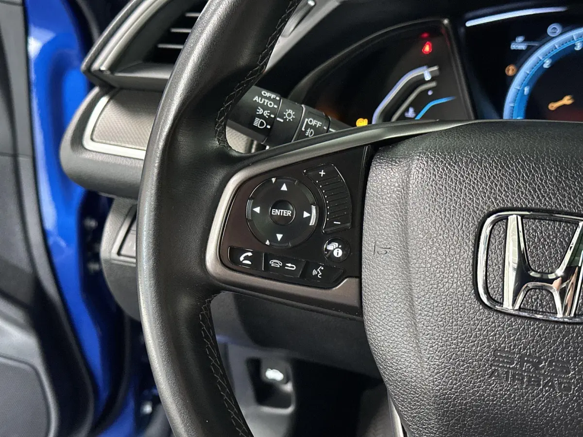 1.0 i-VTEC Executive Leder | Pano | Navi