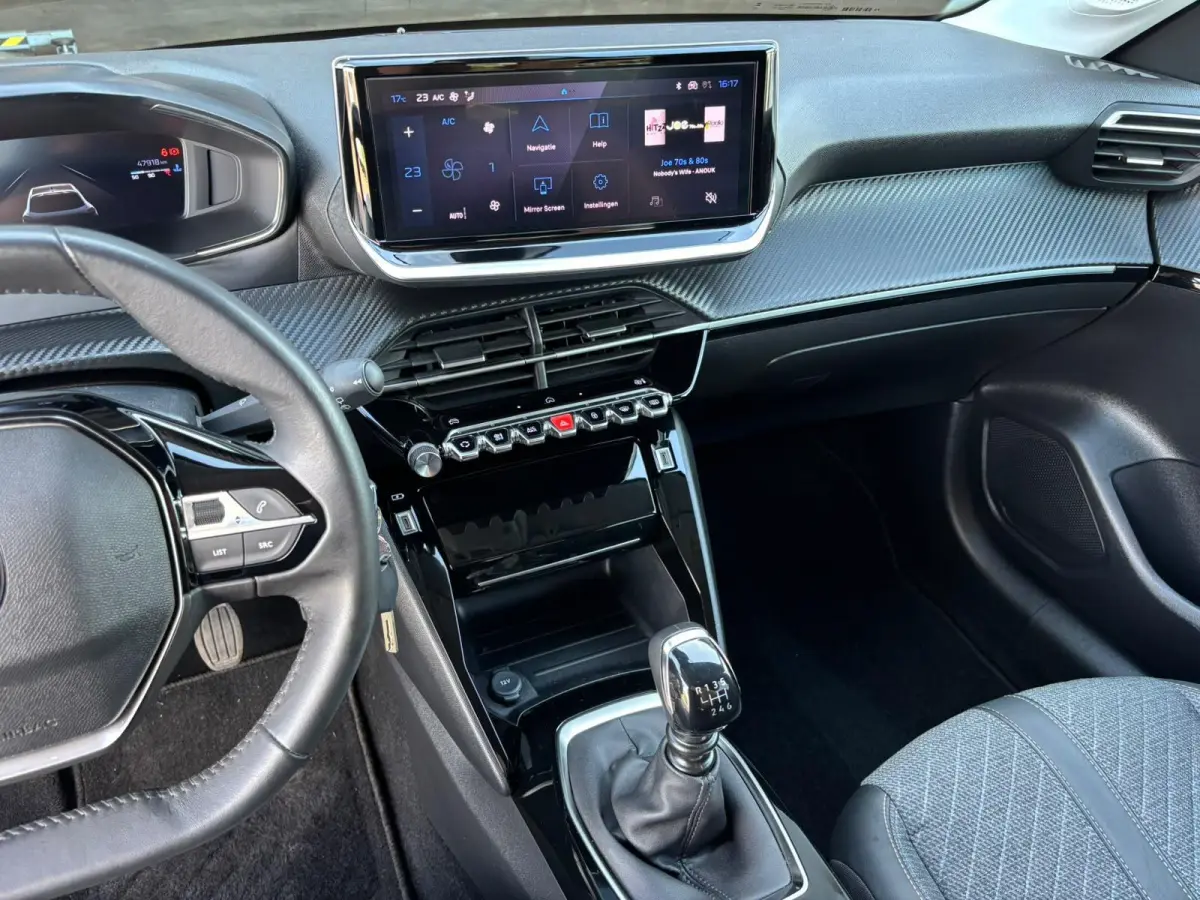1.2 100 Allure | CARPLAY | CAMERA | CLIMATE CONTROL | CRUISE CONTROL | DIGI DASHBOARD |