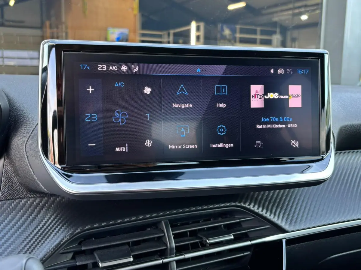 1.2 100 Allure | CARPLAY | CAMERA | CLIMATE CONTROL | CRUISE CONTROL | DIGI DASHBOARD |