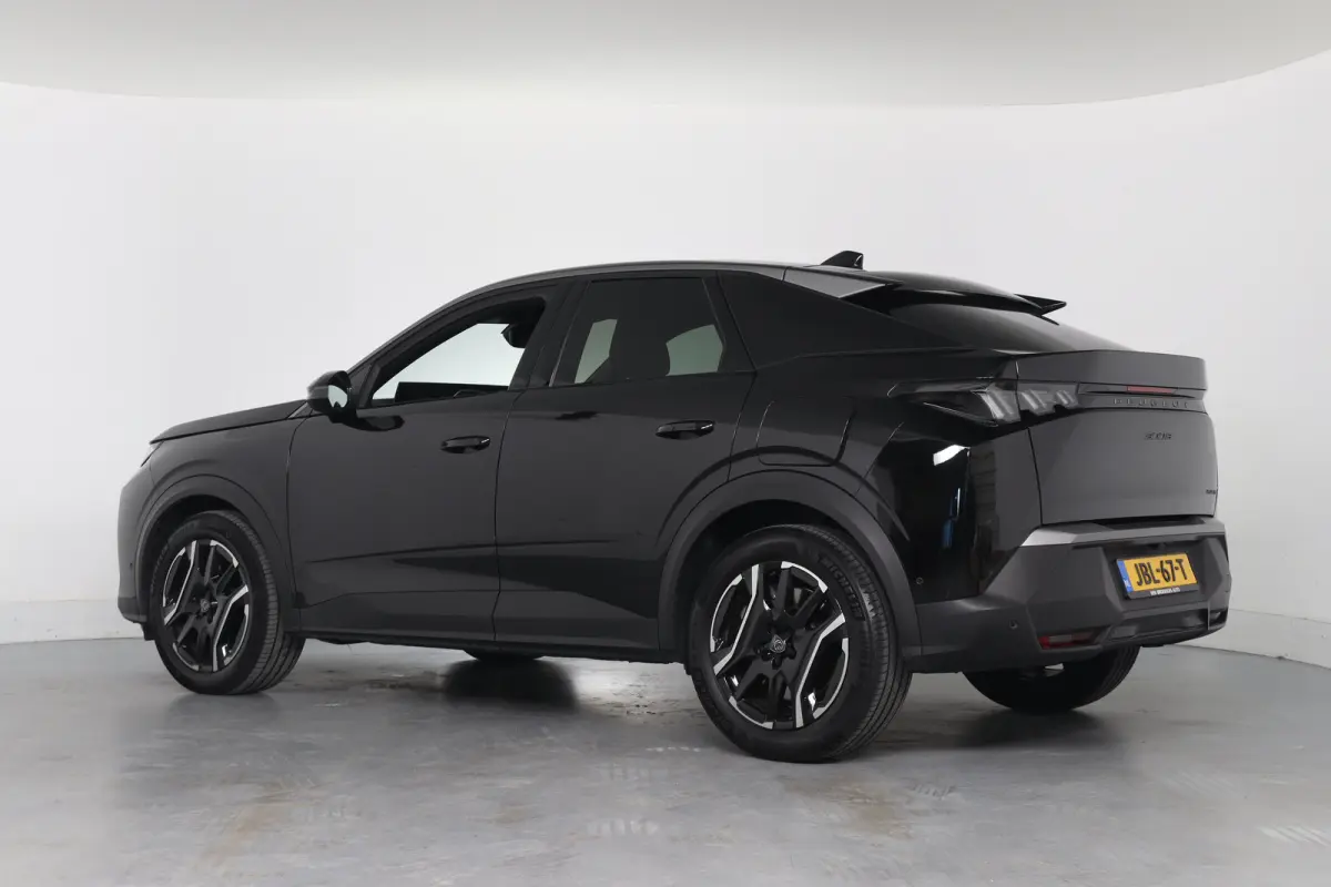 1.6 plug-in Hybrid 195 Allure | Dealer Onderhouden! | 360 Camera | Clima | Navi | Cruise Adaptive | LED | 19'' Lichtmetalen Velgen | DAB | Sfeerverlichting | Keyless