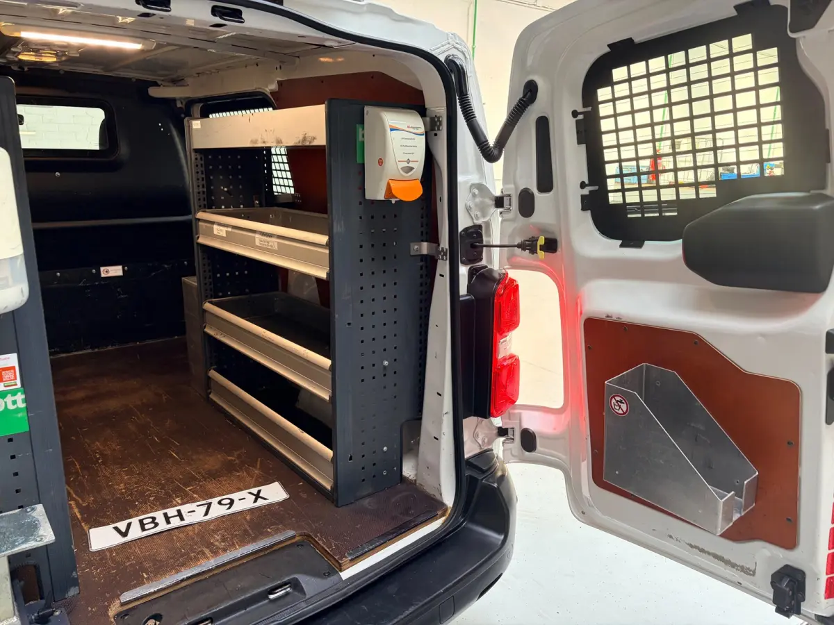 Citroen Jumpy Servicewagen 1.5 BlueHDI 100 M Club euro6 L2H1 V230 omvormer BOTT inrichting Trekhaak, RIJKLAARPRIJS!